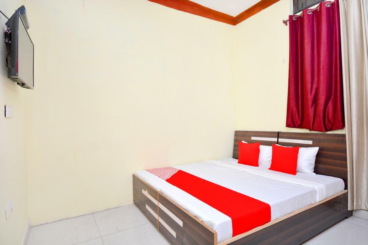 Oyo 40306 White House Hotel Jalandhar Habitación foto